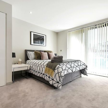 Esquire Apartments Ealing Londra Dış mekan fotoğraf